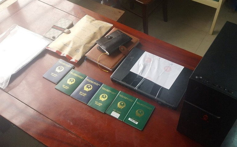 Tang vật vụ án thu giữ.