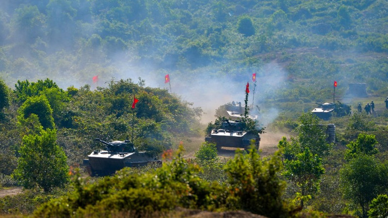 Lực lượng vũ trang Nghệ An thực hành diễn tập khu vực phòng thủ tỉnh năm 2022. (Ảnh: THÀNH CƯỜNG)