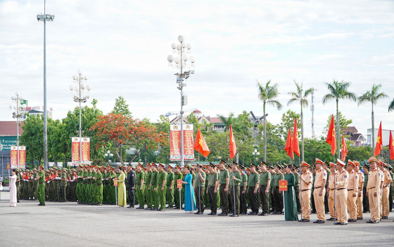 Quang cảnh diễn ra buổi lễ.