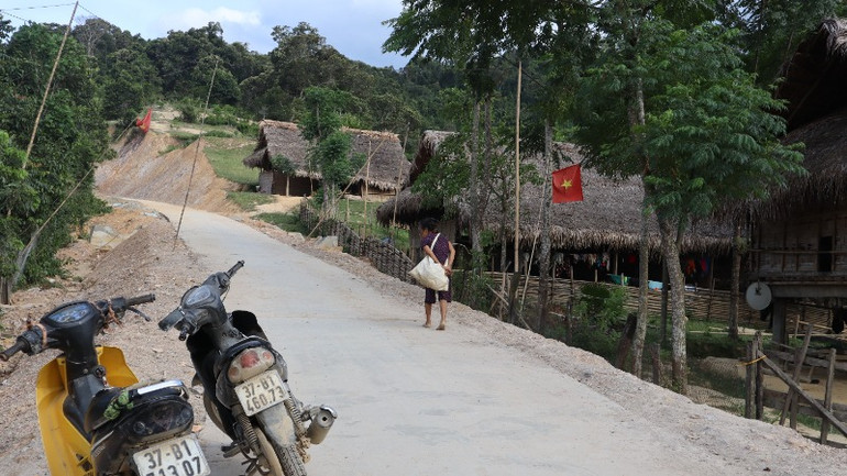 Một góc bản Cò Phạt.