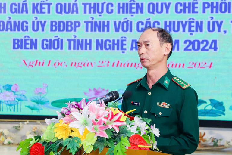 Đại tá Lê Như Cương, Bí thư Đảng ủy, Chính ủy Bộ đội Biên phòng tỉnh Nghệ An kết luận hội nghị. Đại tá Lê Như Cương, Bí thư Đảng ủy, Chính ủy Bộ đội Biên phòng tỉnh Nghệ An kết luận hội nghị.