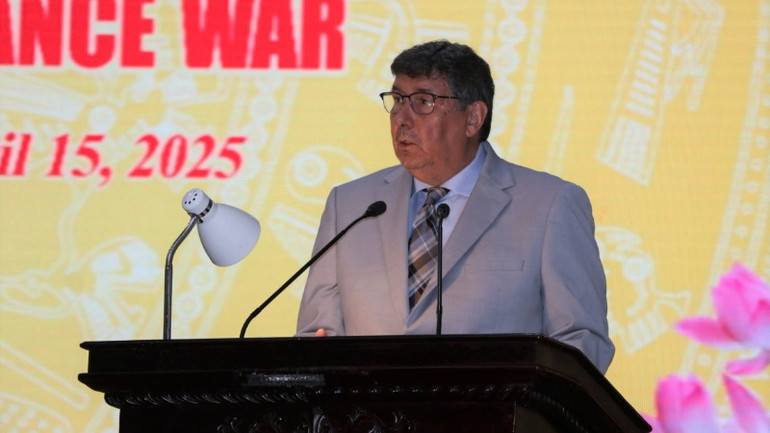 Giáo sư Anthony Saich, Trường Harvard Kennedy, Đại học Harvard, Hoa Kỳ phát biểu tại buổi lễ.