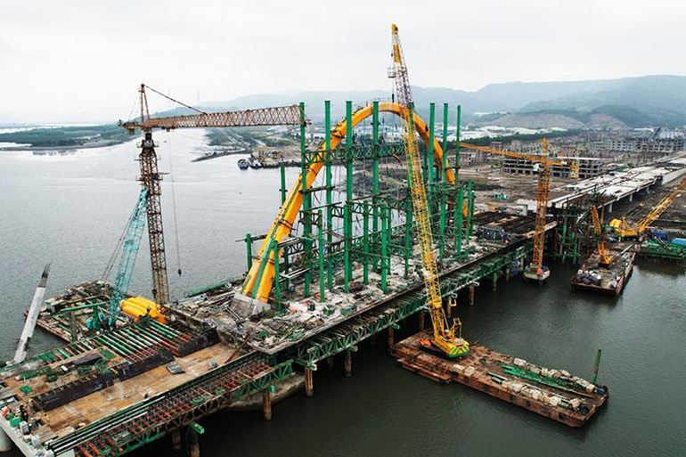 Dự án cầu Cửa Lục 3 đang được đẩy nhanh tiến độ thi công, dự kiến hoàn thành cuối năm 2022 . Dự án cầu Cửa Lục 3 đang được đẩy nhanh tiến độ thi công, dự kiến hoàn thành cuối năm 2022 .