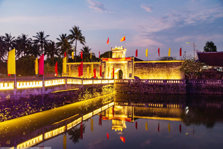 Khu di tích quốc gia đặc biệt Thành Cổ Quảng Trị, nơi diễn ra chương trình “Ước nguyện hòa bình” vào tối 26/7. Khu di tích quốc gia đặc biệt Thành Cổ Quảng Trị, nơi diễn ra chương trình “Ước nguyện hòa bình” vào tối 26/7.