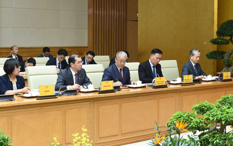 Các doanh nghiệp Trung Quốc trong lĩnh vực phát triển kinh tế xanh, kinh tế số tham dự tọa đàm. Các doanh nghiệp Trung Quốc trong lĩnh vực phát triển kinh tế xanh, kinh tế số tham dự tọa đàm.