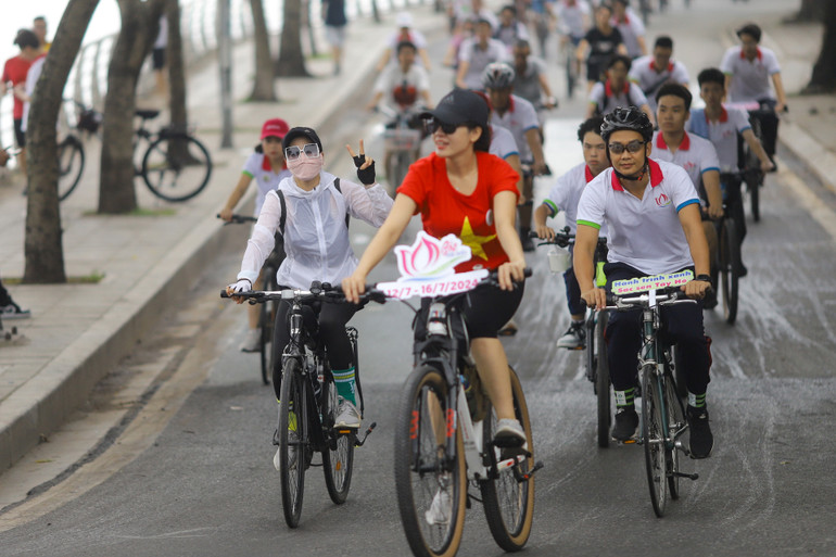 Trong lần đầu tiên tổ chức, sự kiện đã nhận được sự quan tâm, ủng hộ của đông đảo người dân trên địa bàn thành phố, với số lượng người tham gia đạp xe lên tới 7.000 người .