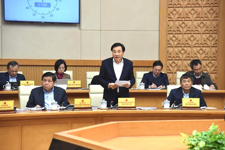 Bộ trưởng Chủ nhiệm Văn phòng Chính phủ Trần Văn Sơn phát biểu tại phiên họp. Bộ trưởng Chủ nhiệm Văn phòng Chính phủ Trần Văn Sơn phát biểu tại phiên họp.