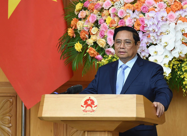 Thủ tướng Phạm Minh Chính tọa đàm với các doanh nghiệp Trung Quốc tiêu biểu trong lĩnh vực phát triển kinh tế xanh, kinh tế số. Thủ tướng Phạm Minh Chính tọa đàm với các doanh nghiệp Trung Quốc tiêu biểu trong lĩnh vực phát triển kinh tế xanh, kinh tế số.