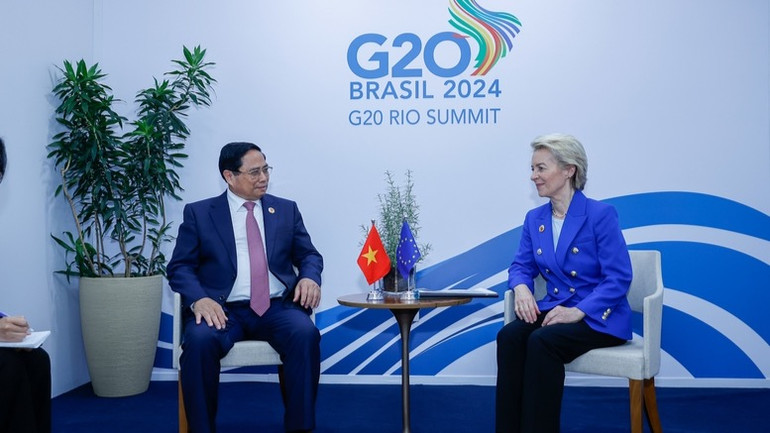 Thủ tướng Phạm Minh Chính gặp Chủ tịch Ủy ban châu Âu Ursula von der Leyen. (Ảnh: Nhật Bắc/VGP)