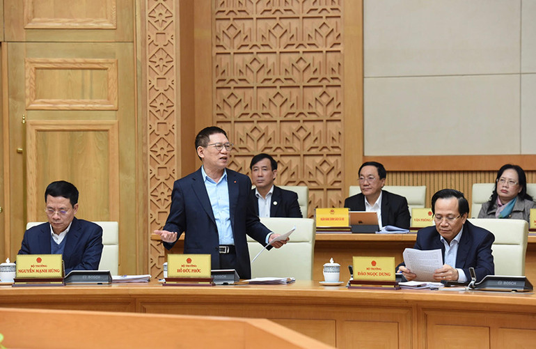 Bộ trưởng Tài Chính Hồ Đức Phớc phát biểu. Bộ trưởng Tài Chính Hồ Đức Phớc phát biểu.