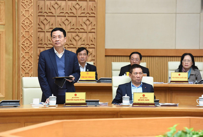 Bộ Trưởng Thông tin và Truyền thông Nguyễn Mạnh Hùng phát biểu tại phiên họp. Bộ Trưởng Thông tin và Truyền thông Nguyễn Mạnh Hùng phát biểu tại phiên họp.
