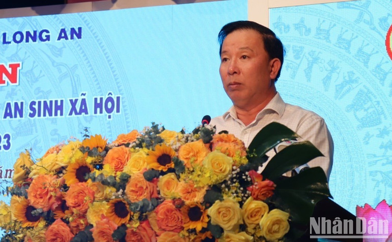 Chủ tịch Ủy ban nhân dân tỉnh Long An Nguyễn Văn Út phát biểu tại lễ tri ân.