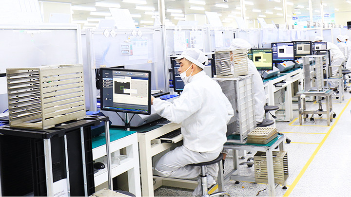 Công ty TNHH Hosiden Việt Nam (doanh nghiệp FDI tại Bắc Giang) chuyên sản xuất các mặt hàng trong lĩnh vực điện tử.