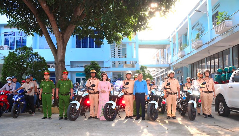 Các lực lượng Công an TP Hồ Chí Minh sẵn sàng bảo đảm an ninh cho người dân trước, trong và sau Tết Nguyên đán 2024