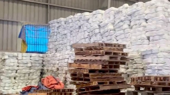 Tang vật các cơ quan chức năng thu giữ (Ảnh: Công an cung cấp) Tang vật các cơ quan chức năng thu giữ (Ảnh: Công an cung cấp)