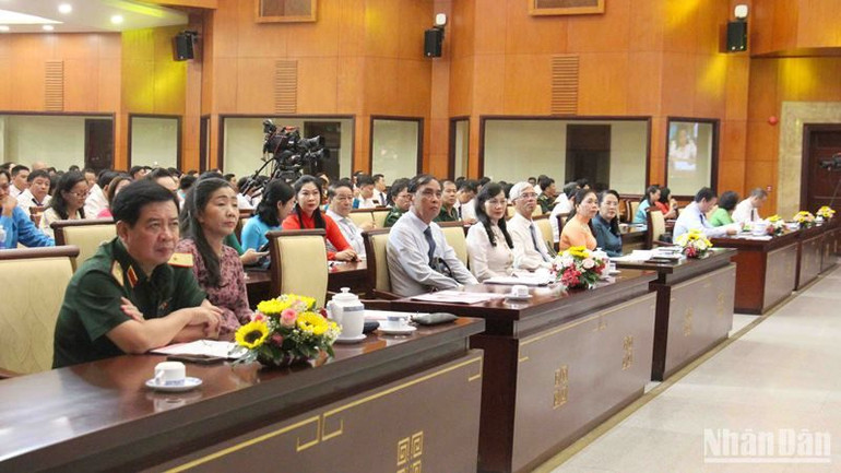 Các đại biểu dự hội nghị. (Ảnh: THẾ ANH) Các đại biểu dự hội nghị. (Ảnh: THẾ ANH)