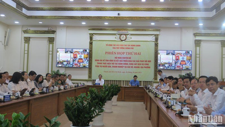 Các đại biểu dự hội nghị.