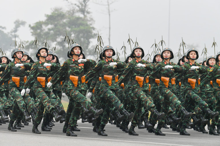 Các lực lượng tham gia diễu binh, diễu hành. (Ảnh: THÀNH ĐẠT)