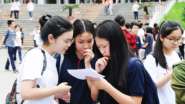 Học sinh tham dự kỳ thi tuyển sinh vào Trường Hà Nội-Amsterdam. Ảnh: SONG ANH