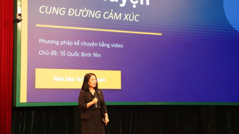 Hà Nội Tập Huấn 1.800 Cán Bộ Công An Sáng Tạo Video Clip 'Tổ Quốc Bình Yên'