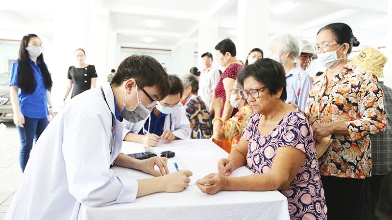 TP.HCM huy động hơn 100 bệnh viện khám sức khỏe lớn, ưu tiên tầm soát ung thư cổ tử cung