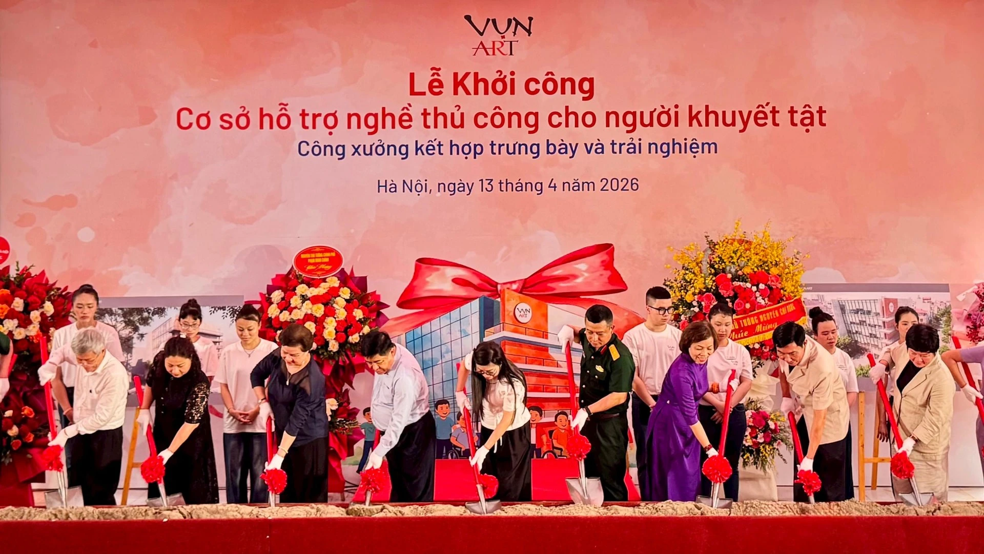 Vụn Art: Nơi 'vá vụn vỡ' cuộc đời từ những mảnh vải thừa và tấm lòng nhân ái