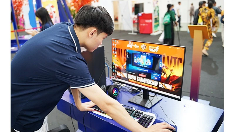 AI tái định hình thị trường lao động công nghệ: 'Thừa thợ, thiếu chuyên gia'