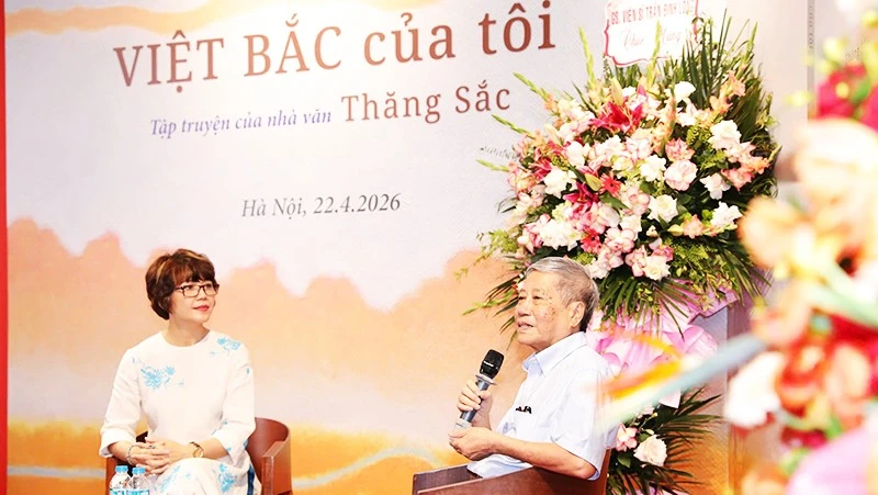 Ra mắt cuốn sách mới của nhà văn - đại sứ Thăng Sắc