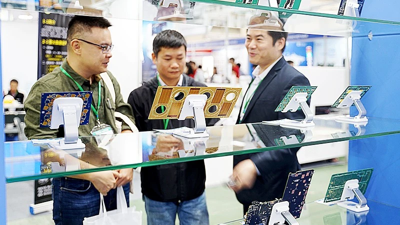 Việt Nam Công Bố Danh Mục Công Nghệ Chiến Lược: Định Hướng Phát Triển Đến 2030