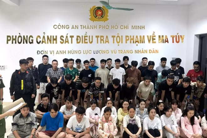 Tụ điểm sử dụng và đường dây mua bán ma túy vừa bị PC04, Công an Thành phố Hồ Chí Minh triệt phá trong chuyên án VX1326D.