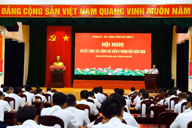 Quang cảnh hội nghị sơ kết 6 tháng đầu năm 2026 của Bộ Tư lệnh Vùng Cảnh sát biển 3. 