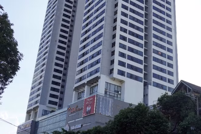 Chung cư 36 tầng ở phường Tam Thắng, Thành phố Hồ Chí Minh liên tục xuất hiện các vết nứt. 