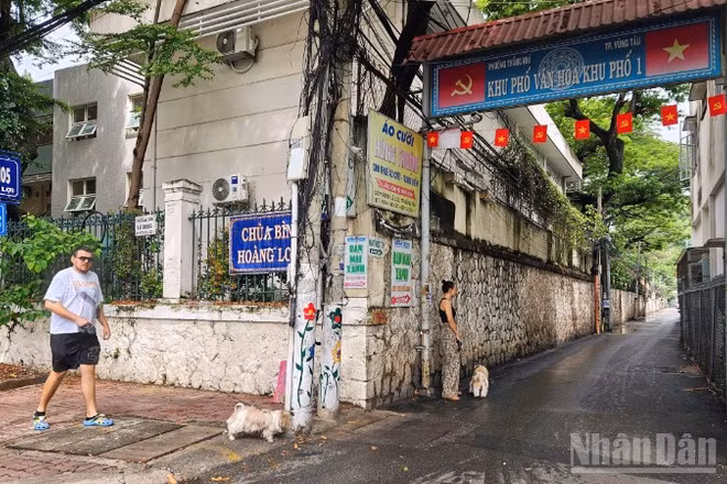 Đường vào hẻm 105 Lê Lợi, phường Vũng Tàu - nơi bản đồ quy hoạch vẽ nhầm đất ở thành đất cơ quan. 