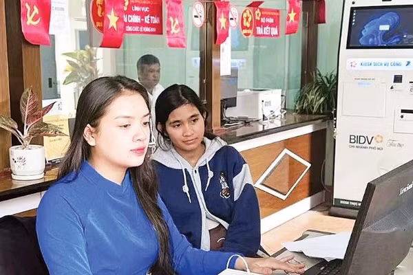 Phong trào “Bình dân học vụ số” lan tỏa đến cơ sở, tạo nền tảng cho xã hội số.