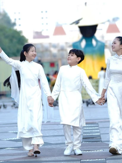 Lễ hội Áo dài Thành phố Hồ Chí Minh lần thứ 12 năm 2026.