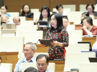 Đại biểu Thái Thu Xương (Đoàn Hậu Giang), Phó Chủ tịch Thường trực Tổng Liên đoàn Lao động Việt Nam. (Ảnh: DUY LINH)