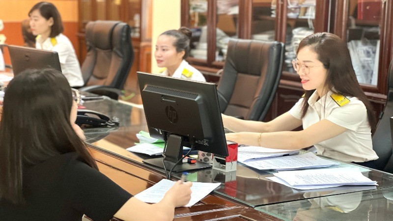 Cơ quan thuế đã chỉ đạo các cục thuế địa phương chủ động thông báo trực tiếp đến người nộp thuế về việc cập nhật địa chỉ theo địa bàn hành chính mới. (Ảnh: MINH PHƯƠNG)