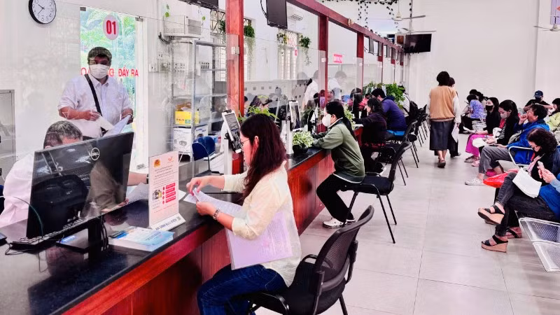 Bảo đảm tổ chức bộ máy của địa phương hoạt động hiệu quả, phục vụ người dân, tổ chức, doanh nghiệp ngày càng tốt hơn.