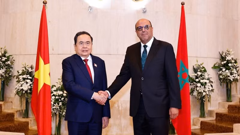 Chủ tịch Quốc hội Trần Thanh Mẫn và Chủ tịch Thượng viện Morocco Mohamed Ould Errachid. (Ảnh: TTXVN)