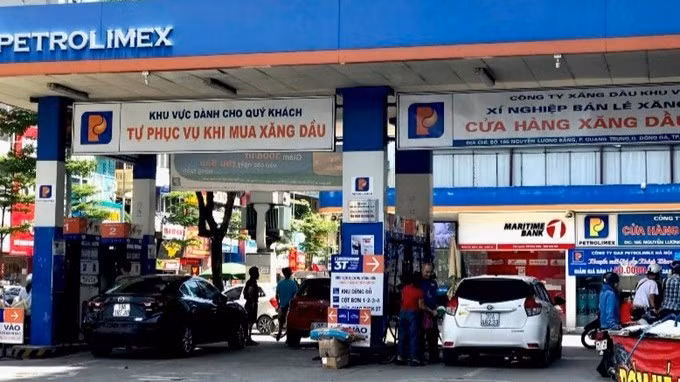 Chính sách giảm thuế xăng dầu tạo dư địa ổn định thị trường trong bối cảnh biến động toàn cầu. (Ảnh: MINH PHƯƠNG)