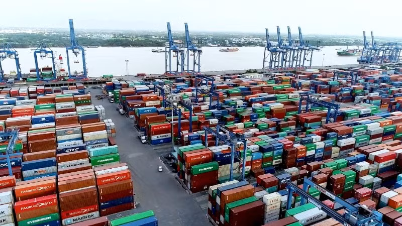 Ngành hải quan linh hoạt xử lý thủ tục, hỗ trợ doanh nghiệp trước biến động vận tải tại khu vực Trung Đông.