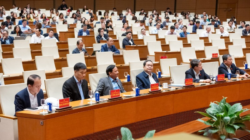 Chủ tịch Quốc hội Trần Thanh Mẫn và các Phó Chủ tịch Quốc hội và các đại biểu dự hội nghị. (Ảnh: DUY LINH)