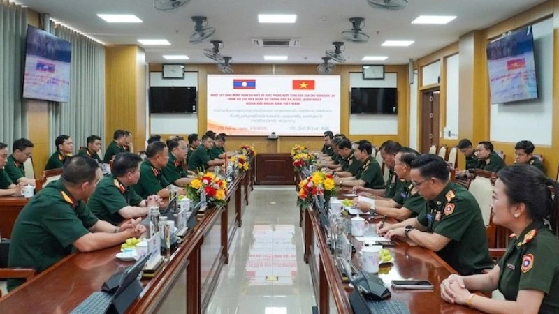 Đà Nẵng và Lào tăng cường hợp tác quân sự, hỗ trợ xây dựng hạ tầng biên giới