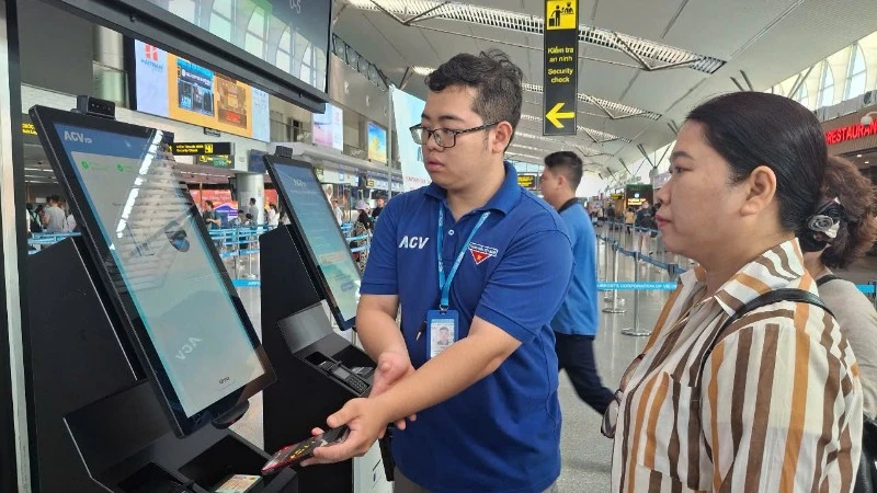 Sân Bay Đà Nẵng Khai Trương Lối Đi Ưu Tiên Sử Dụng Công Nghệ Sinh Trắc Học