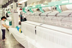 Dây chuyền sản xuất Công ty Dệt 10-10. Ảnh: Hà Thu