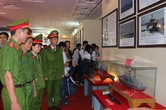 Triển lãm “Hoàng Sa, Trường Sa của Việt Nam - Những bằng chứng lịch sử và pháp lý” tại Hà Nam