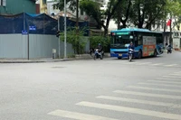 Trên phố Quang Trung, rào chắn cố định sẽ được bố trí theo từng đoạn dài từ 30m đến 50m ở khu vực giữa tim đường...