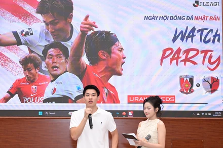 Đình Bắc chia sẻ về khát khao được thi đấu ở nước ngoài tại sự kiện Ngày hội bóng đá Nhật Bản.