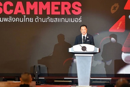 Thủ tướng Thái Lan Anutin Charnvirakul phát biểu tại một hội nghị phòng chống lừa đảo. (Ảnh: Văn phòng Thủ tướng Thái Lan)