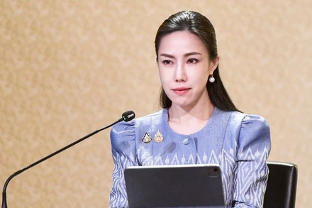 Phó phát ngôn viên Văn phòng Thủ tướng Thái Lan Sasikarn Watthanachan nêu bật những nét hấp dẫn của Bangkok đối với du khách. (Ảnh Văn phòng Thủ tướng Thái Lan)